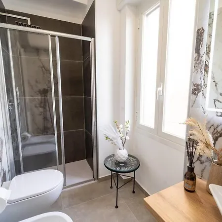 Palm Centro - Teatro Ariston Apartment