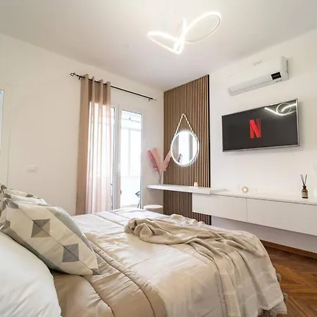 Apartment Palm Centro - Teatro Ariston, Verelite *